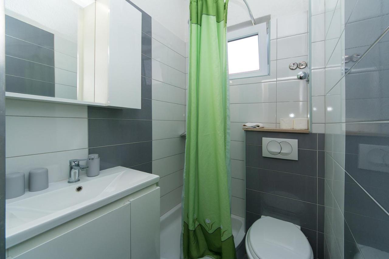 Apartments By The Sea Brist, Makarska - 15714 ポダツァ エクステリア 写真
